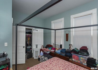 1011 17th St, Rock Island, IL 61201 - photo 6