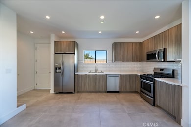 1807 S Longwood Ave, Los Angeles, CA 90019 - photo 5