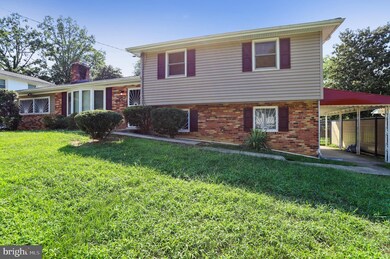9107 Pinehurst Dr, Fort Washington, MD 20744 - photo 6