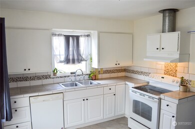 1125 N Devon Ave, East Wenatchee, WA 98802 - photo 7