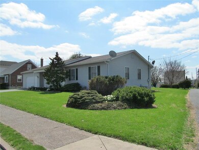 872 5th St, Whitehall, PA 18052 - photo 2