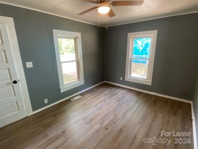 1005 Rickert St, Statesville, NC 28677 - photo 3
