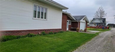 2113 N A St, Elwood, IN 46036 - photo 2