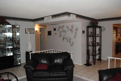 Woodridge Front Room 5