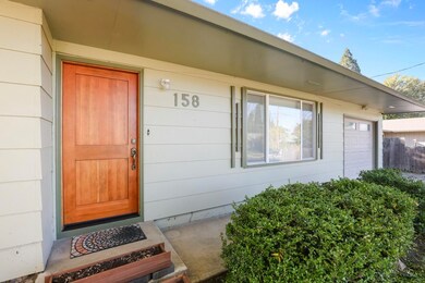 158 Sharon Dr, Phoenix, OR 97535 - photo 2