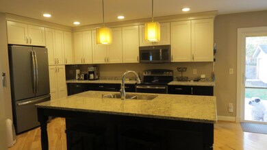 511 12th St NW, Jamestown, ND 58401 - photo 4