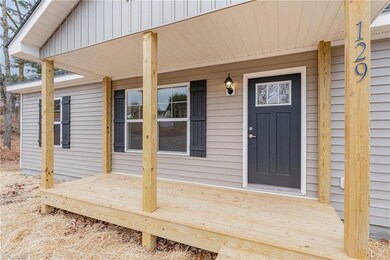 129 Lake St, Elkin, NC 28621 - photo 4