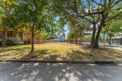 602 E 24th St, Houston, TX 77008 - photo 2