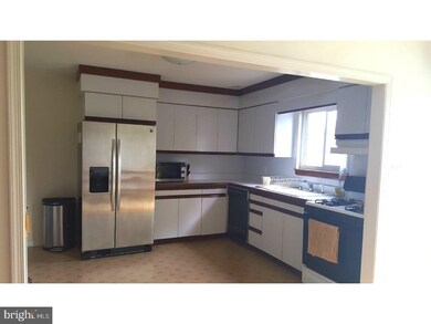 86 Wilkshire Rd, Doylestown, PA 18901 - photo 4