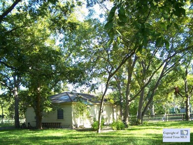 323 Mariposa St, San Marcos, TX 78666 - photo 5