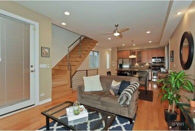 921 N Honore St unit A, Chicago, IL 60622 - photo 3