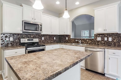 353 Chesser Loop Cir, Chelsea, AL 35043 - photo 3