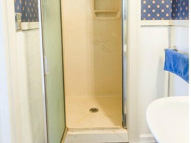 Master Bath/Spa.