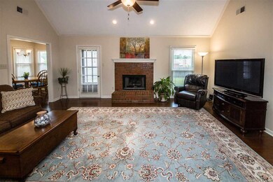 Entertain loved ones in the spectacular 2-story gr