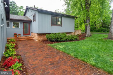 5346 Black Oak Dr, Fairfax, VA 22032 - photo 5