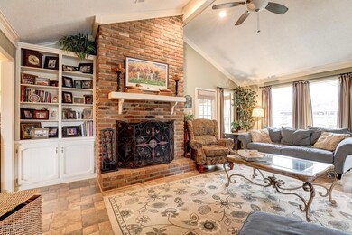 207 Decatur Ln-12