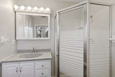 921 S Raddant Rd unit 2, Batavia, IL 60510 - photo 4