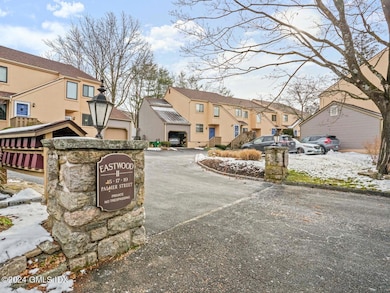 17 Palmer St unit 5, Cos Cob, CT 06807 - photo 2