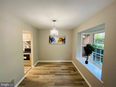 8756 Tamar Dr, Columbia, MD 21045 - photo 4