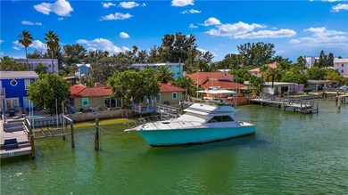 8151 Bayshore Dr, Treasure Island, FL 33706 - photo 5