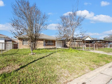 4407 Edison St, Houston, TX 77009 - photo 7