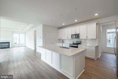 12404 Ruby Red Dr, Fredericksburg, VA 22407 - photo 3