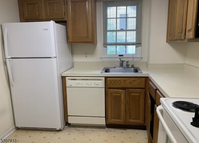 95 Jamestown Rd Ondo, Bernards Twp., NJ 07920 - photo 5