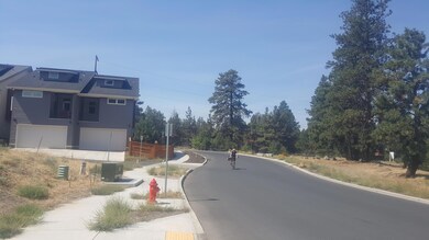 61579 SW Riverwalk Ln, Bend, OR 97702 - photo 5