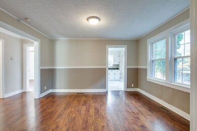 101 Carlisle Ave, Shelbyville, TN 37160 - photo 7