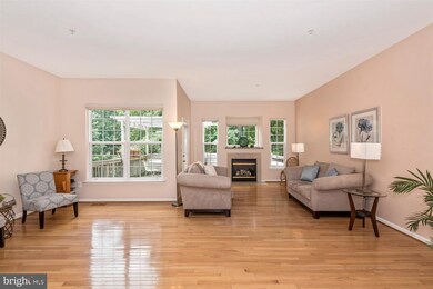 13000 Woodcutter Cir, Germantown, MD 20876 - photo 5