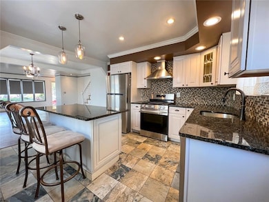 26 Roberts Dr, Staten Island, NY 10306 - photo 5