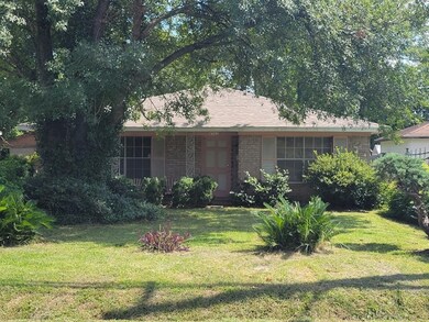4302 Oxford St, Houston, TX 77022 - photo 7