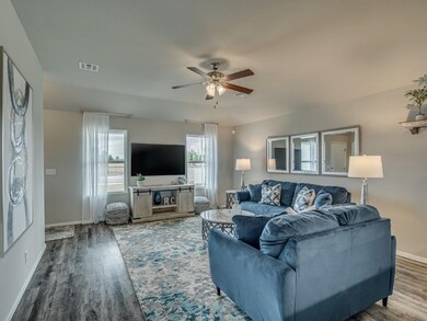 957 E Starling St, Fayetteville, AR 72701 - photo 6