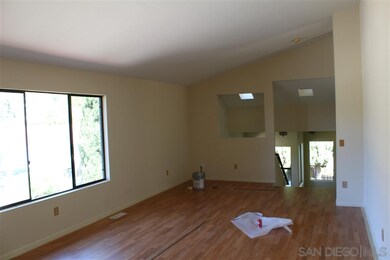 Large Living room with Mountain views and new Floo