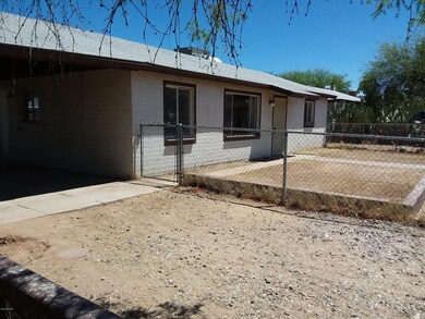 Driveway/Carport