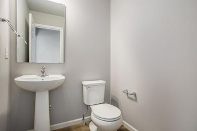 6-GF2074-i1830-Powder Room