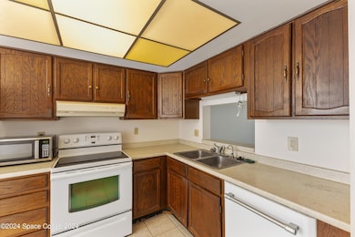 004_Kitchen