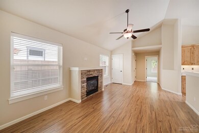 20269 Hufflepuff Ct, Bend, OR 97702 - photo 2