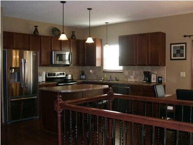 Large Kitchen with Upgraded Stainless Steel Applia