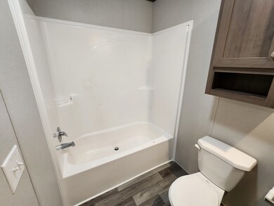 543 Iowa unit 543, Belleville, MI 48111 - photo 7