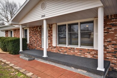 202 W Oak St-34