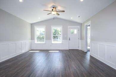 81 King Bee Dr, Crawfordville, FL 32327 - photo 2