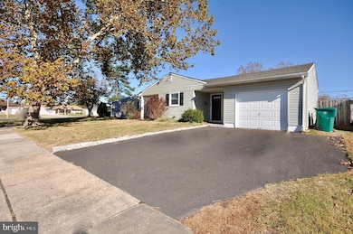 22 Disk Ln, Levittown, PA 19055 - photo 5