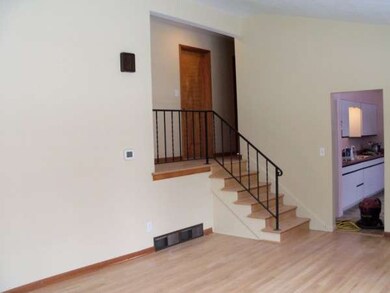 2300 Hermon Ave, Zion, IL 60099 - photo 3