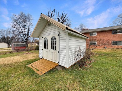 301 Louise Dr, Collinsville, IL 62234 - photo 3