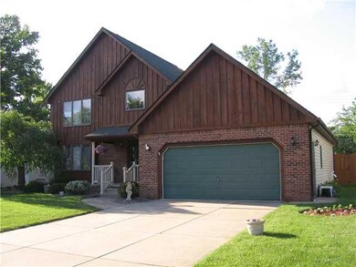 862 Thomas Fox Dr W, North Tonawanda, NY 14120 - photo 2