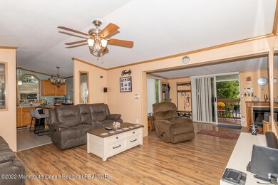 1215 mantle way-174