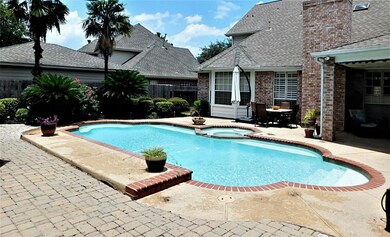 17011 Laguna Springs Dr, Houston, TX 77095 - photo 4