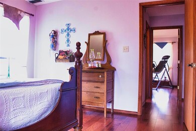 501 Mcfarland Ln, Weatherford, TX 76088 - photo 2