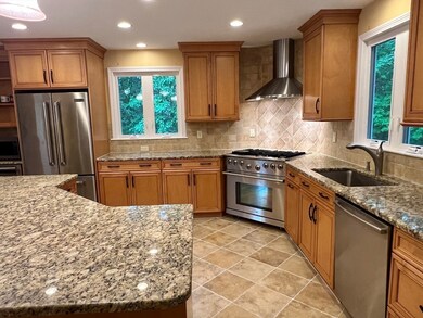 30 Lawrence Dr, Franklin, MA 02038 - photo 6